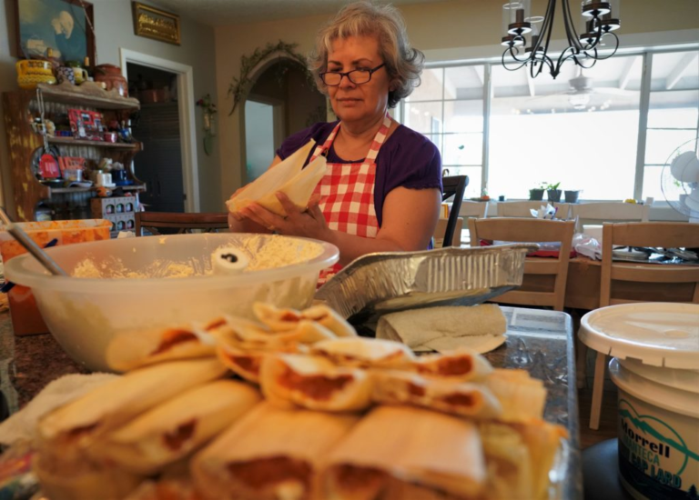 tamale making 19 1024x733 f7608e09 f370 4591 8a9f bb6206ac72e4